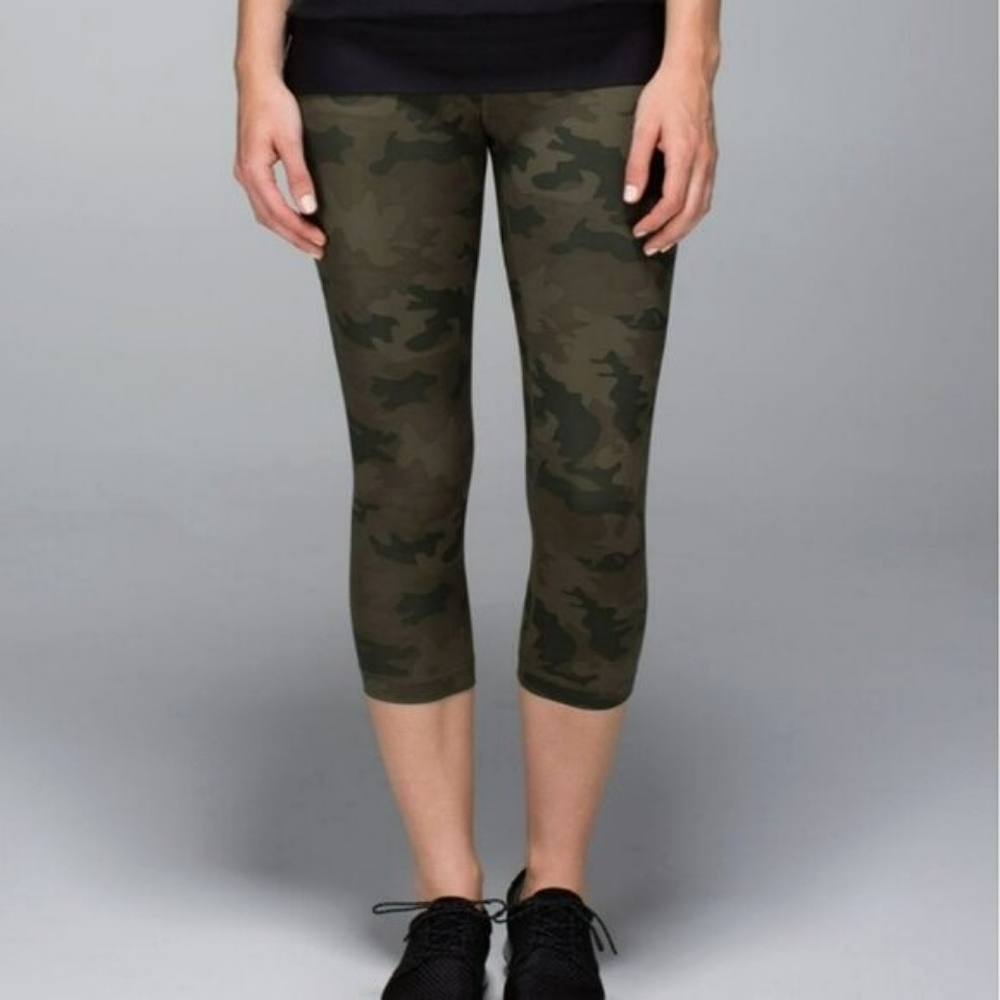 Lululemon Women's Wunder Under Luxtreme Crop Legging Savasana Green Camo 4